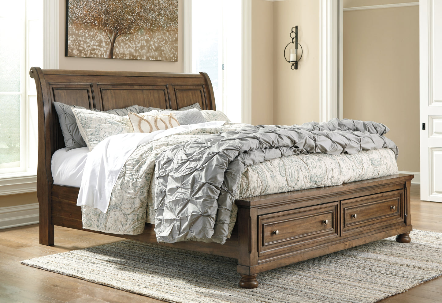 Flynnter Sleigh Bed With 2 Storage Drawers With Mirrored Dresser And Chest