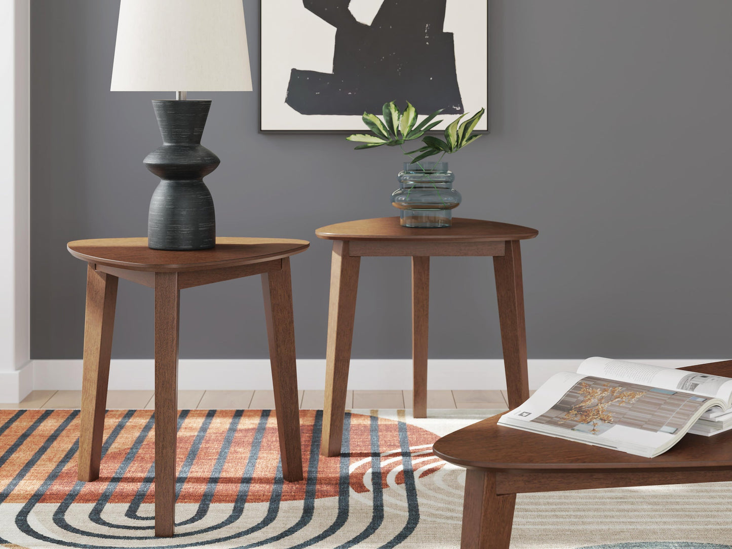 Lyncott Occasional Table Set (3/CN)