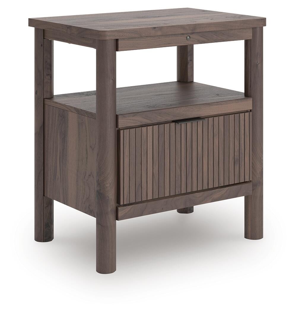 Pamytta King Panel Bed, Dresser, Mirror, Chest and Nightstand
