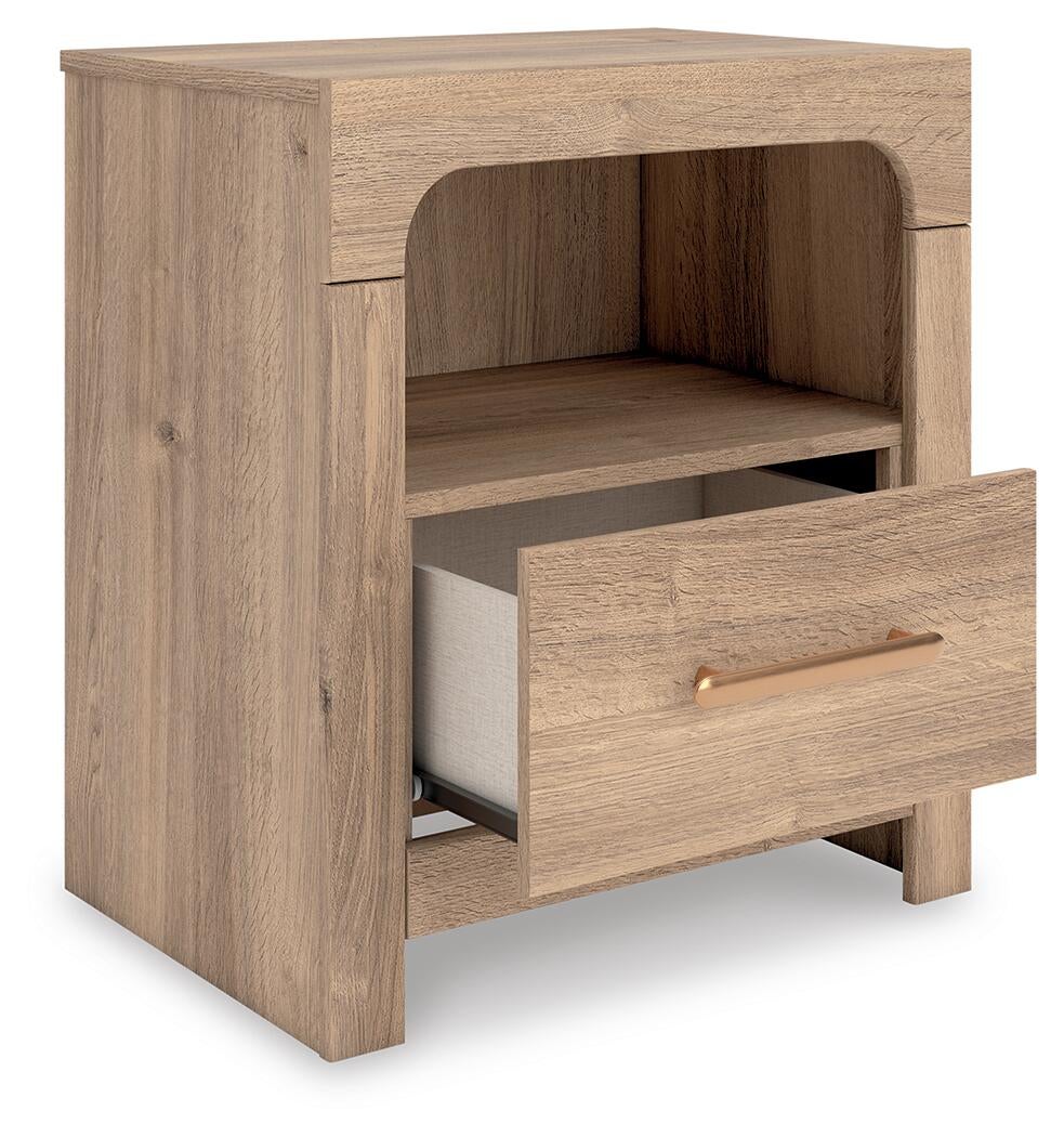 Kinlanni King Upholstered Platform Bed, Dresser, Mirror and Nightstand