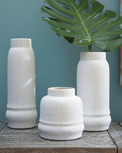 Load image into Gallery viewer, Jayden Vase Set (3/CN)
