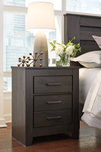 Load image into Gallery viewer, Brinxton Queen/Full Panel Headboard with Mirrored Dresser and 2 Nightstands
