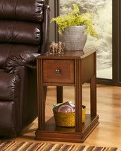 Load image into Gallery viewer, Breegin 2 End Tables
