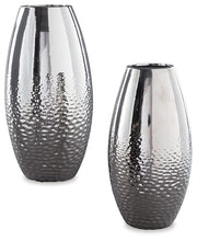 Load image into Gallery viewer, Dinesh Vase Set (2/CN)
